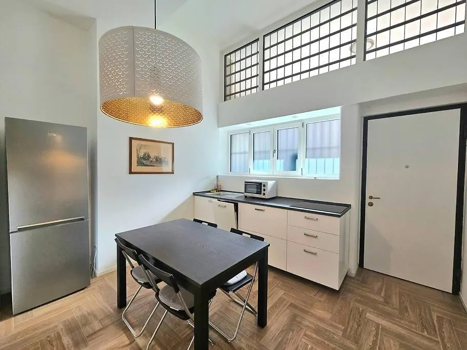 Apartment Grazioso Bilocale Ristrutturato Vicino Alla Stazione/Metro Milan